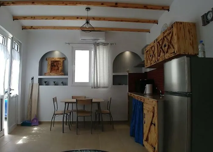 Beautiful House Of Appartement Psinthos